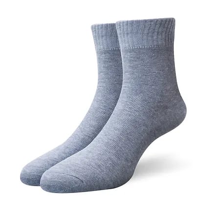ART.PE953L PACK X3 MEDIAS HOMBRE SOQUETE ALTO LISO